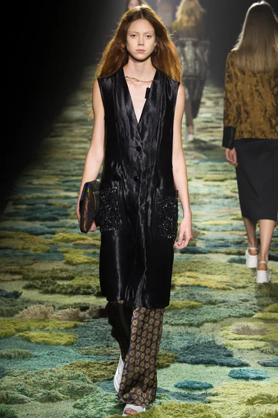 Look 52